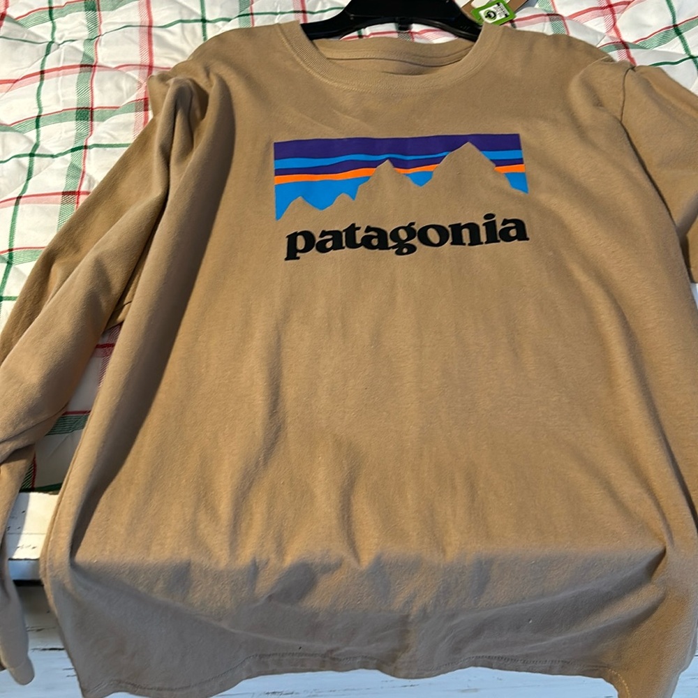Patagonia long sleeve tshirt